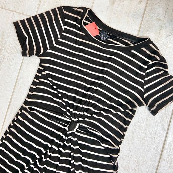 NWT F21 Striped Dress - Picture 2 of 3